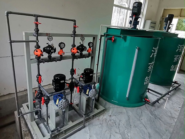 二氧化氯发生器厂家02