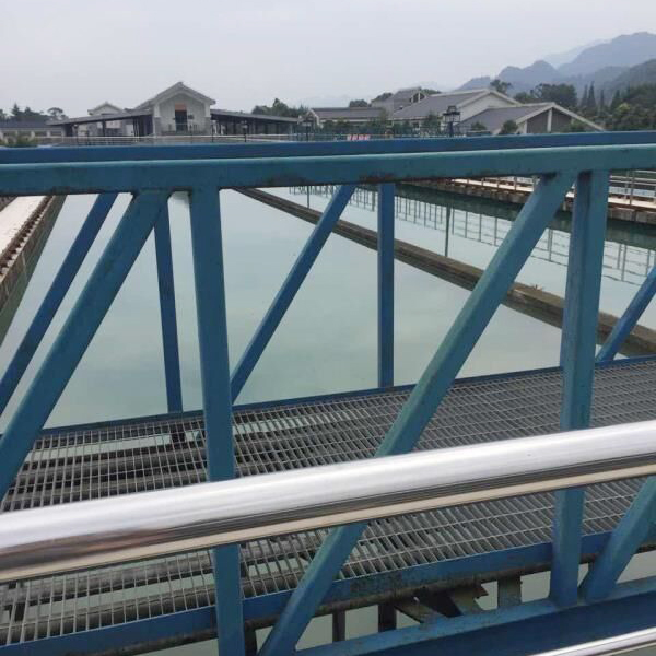 浅析自来水厂二氧化氯消毒与传统氯消毒余氯成分的差异